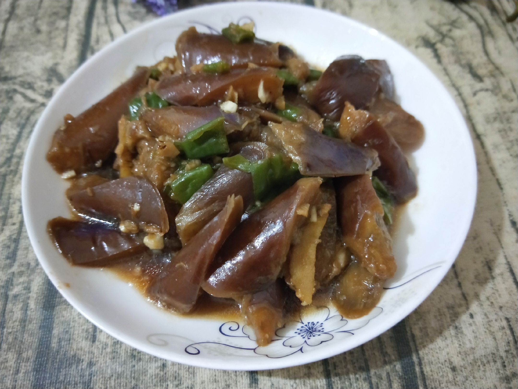 红烧素茄子的做法-家常味炒菜谱-易网健康养生网 红烧素茄子的做法-家常味炒菜谱