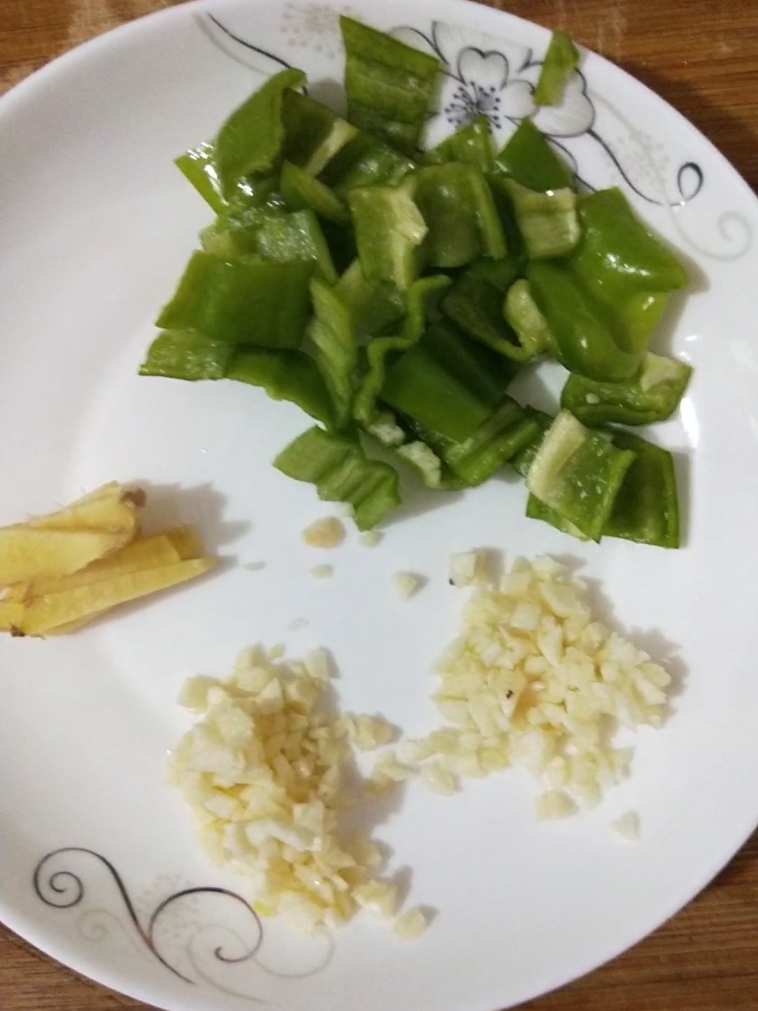 红烧素茄子的做法-家常味炒菜谱