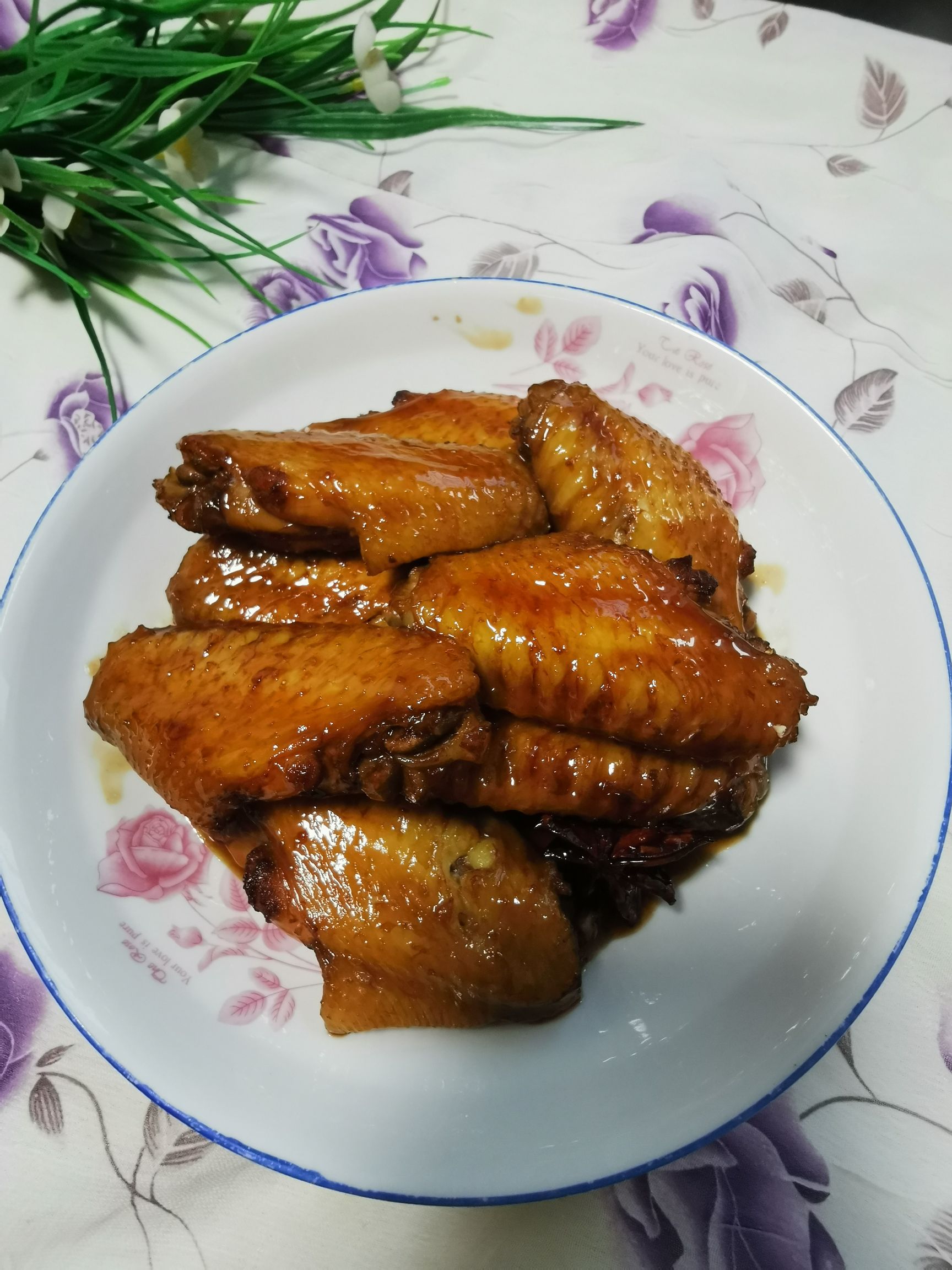 可乐鸡翅的做法-甜味煮菜谱-易网健康养生网 可乐鸡翅的做法-甜味煮菜谱