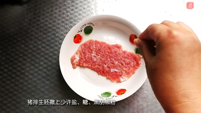 上海经典小吃猪排年糕的做法-酸甜味炸菜谱