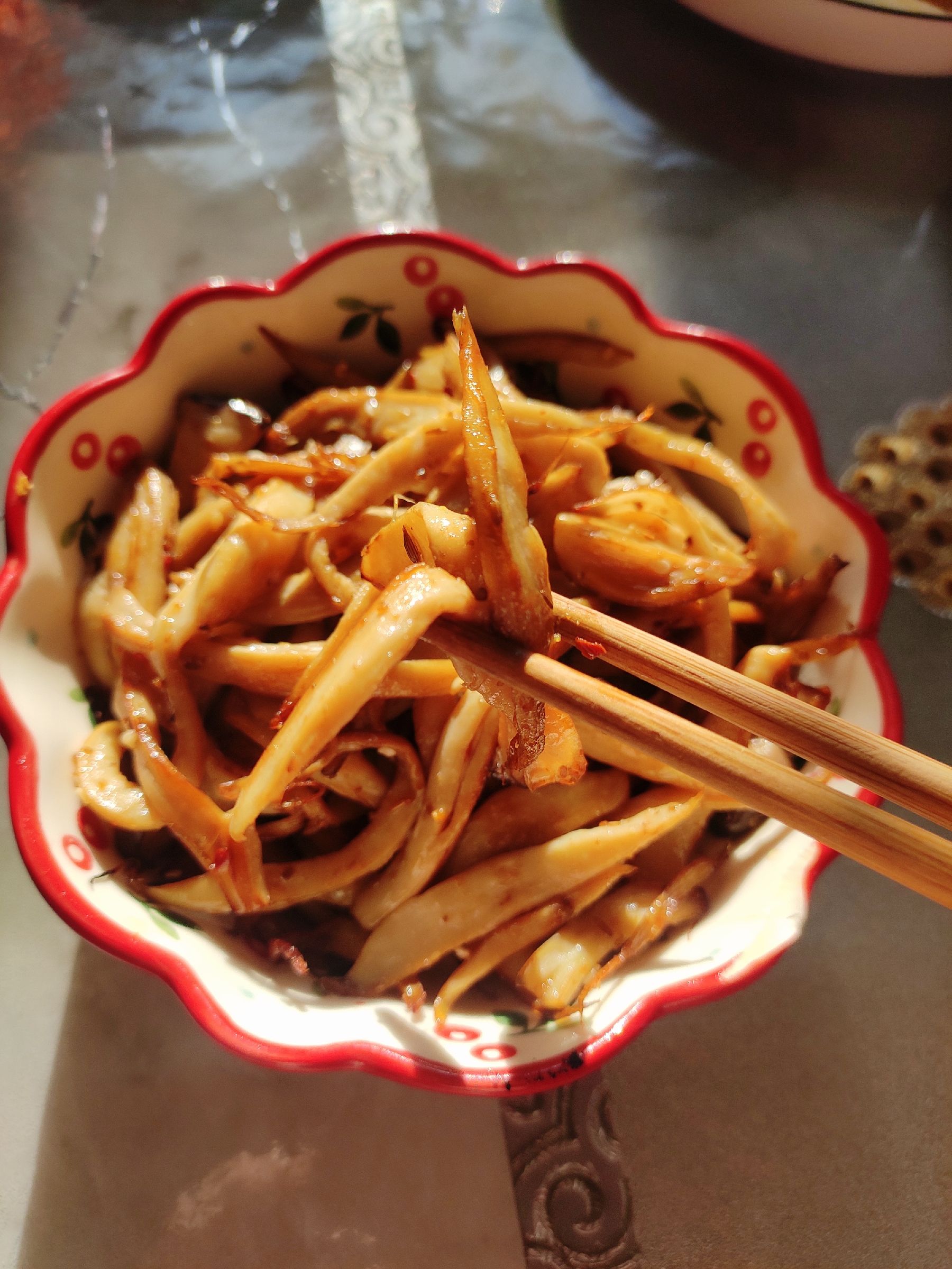 不放一点盐的煸炒杏鲍菇的做法-咸鲜味炒菜谱-易网健康养生网 不放一点盐的煸炒杏鲍菇的做法-咸鲜味炒菜谱