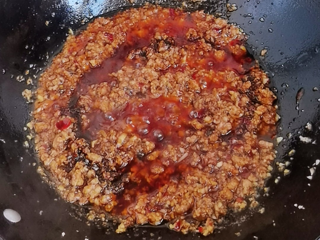 百搭万能香菇肉酱-1勺酱拌面又拌饭,多吃两三碗,不是穷是太好吃的做法-咸鲜味炒菜谱-易网健康养生网 百搭万能香菇肉酱-1勺酱拌面又拌饭,多吃两三碗,不是穷是太好吃的做法-咸鲜味炒菜谱