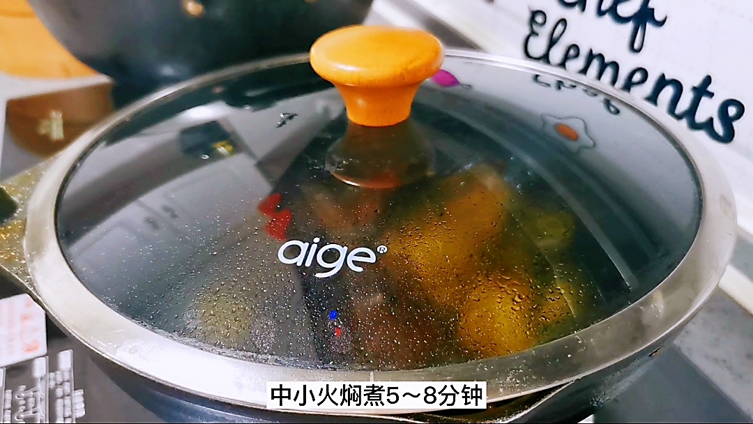 红烧土豆排骨的做法-酱香味烧菜谱