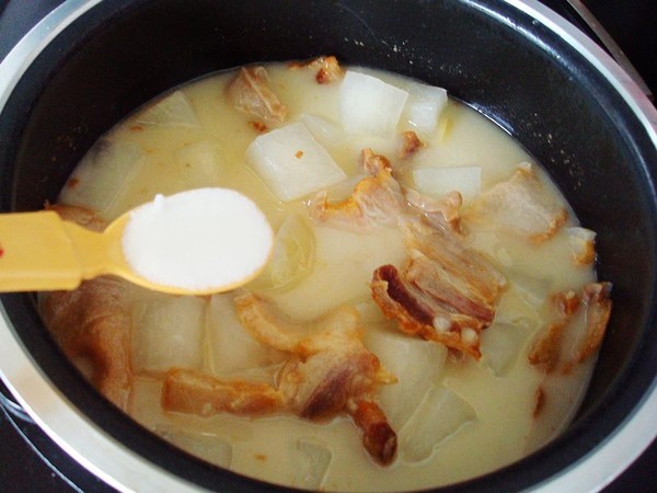 电饭煲萝卜炖腊肉的做法-家常味炖菜谱-易网健康养生网 电饭煲萝卜炖腊肉的做法-家常味炖菜谱