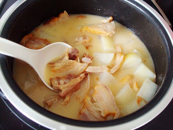 电饭煲萝卜炖腊肉的做法-家常味炖菜谱-易网健康养生网 电饭煲萝卜炖腊肉的做法-家常味炖菜谱