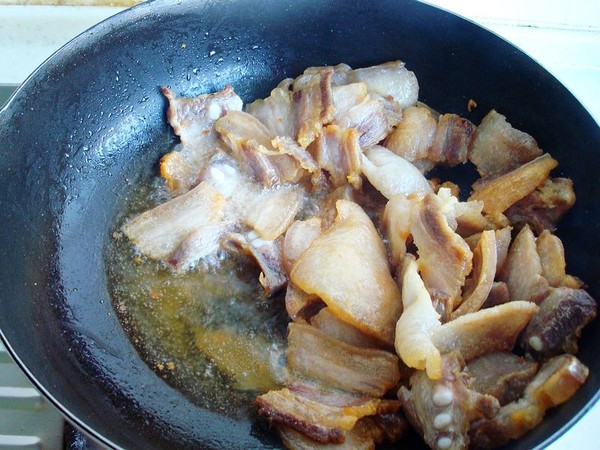 电饭煲萝卜炖腊肉的做法-家常味炖菜谱-易网健康养生网 电饭煲萝卜炖腊肉的做法-家常味炖菜谱