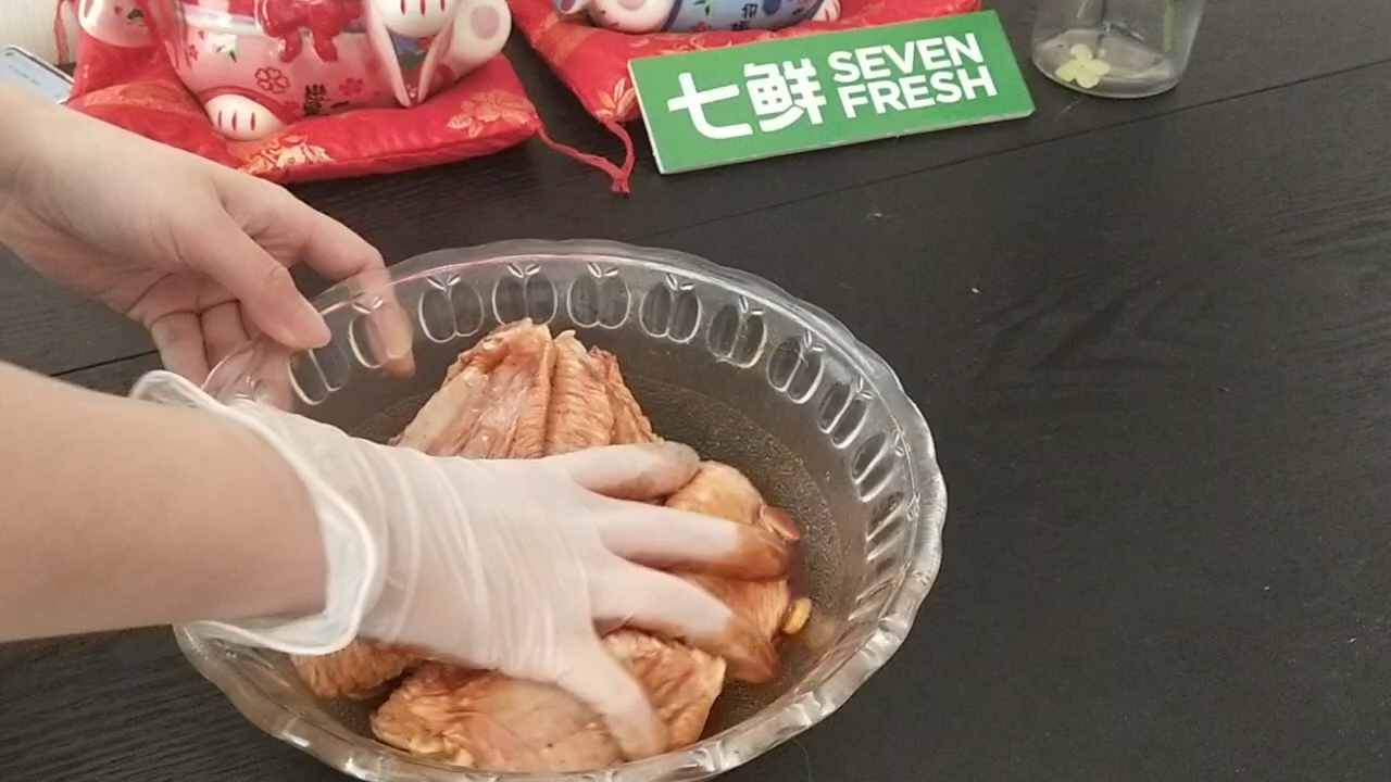 蜜汁脆皮烤鸡翅的做法-咸鲜味烤菜谱
