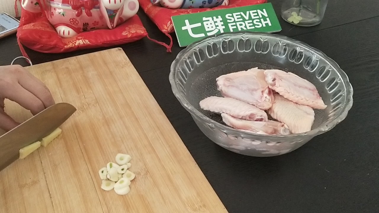 蜜汁脆皮烤鸡翅的做法-咸鲜味烤菜谱