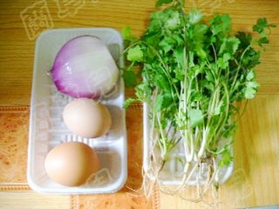 芫荽炒鸡蛋的做法-家常味炒菜谱