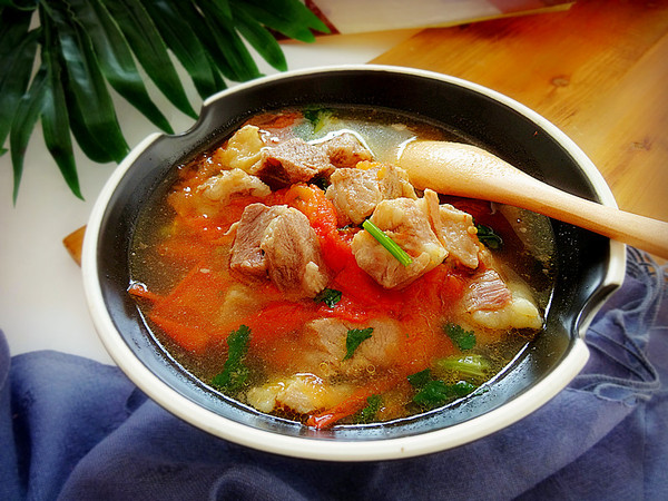 牛腩这么做才对，味爽清香不油腻，驱寒又暖胃的做法-咸鲜味炖菜谱