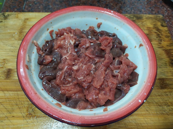 潮汕咸菜炒肉的做法-家常味炒菜谱