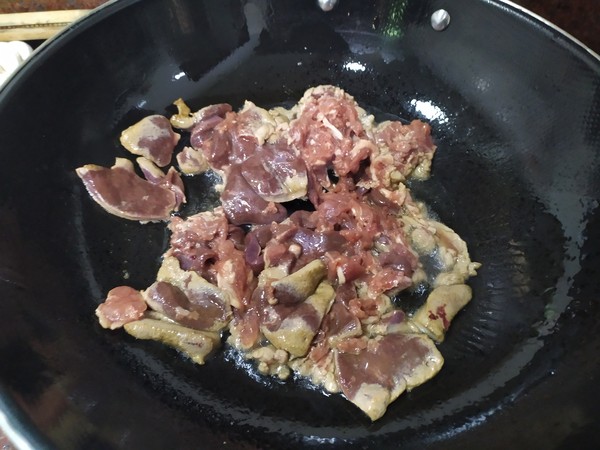 潮汕咸菜炒肉的做法-家常味炒菜谱