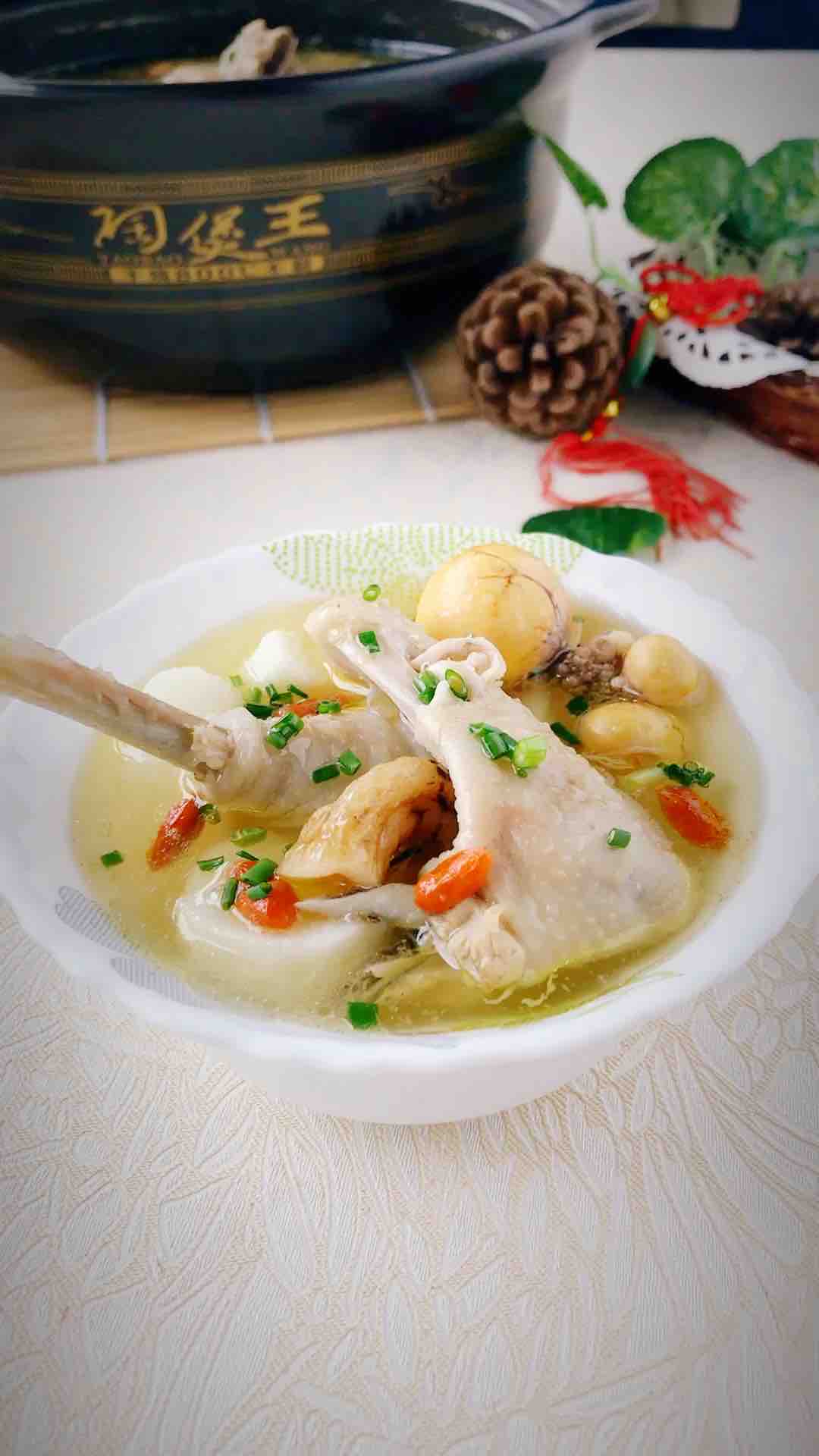 山药天麻炖柴鸡的做法-家常味炖菜谱