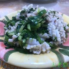 韭菜炒鱿鱼花的做法-咸鲜味炒菜谱