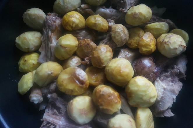 年菜必不可少の栗子烧板鸭，新的一年事业顺心就吃它的做法-咸鲜味炖菜谱