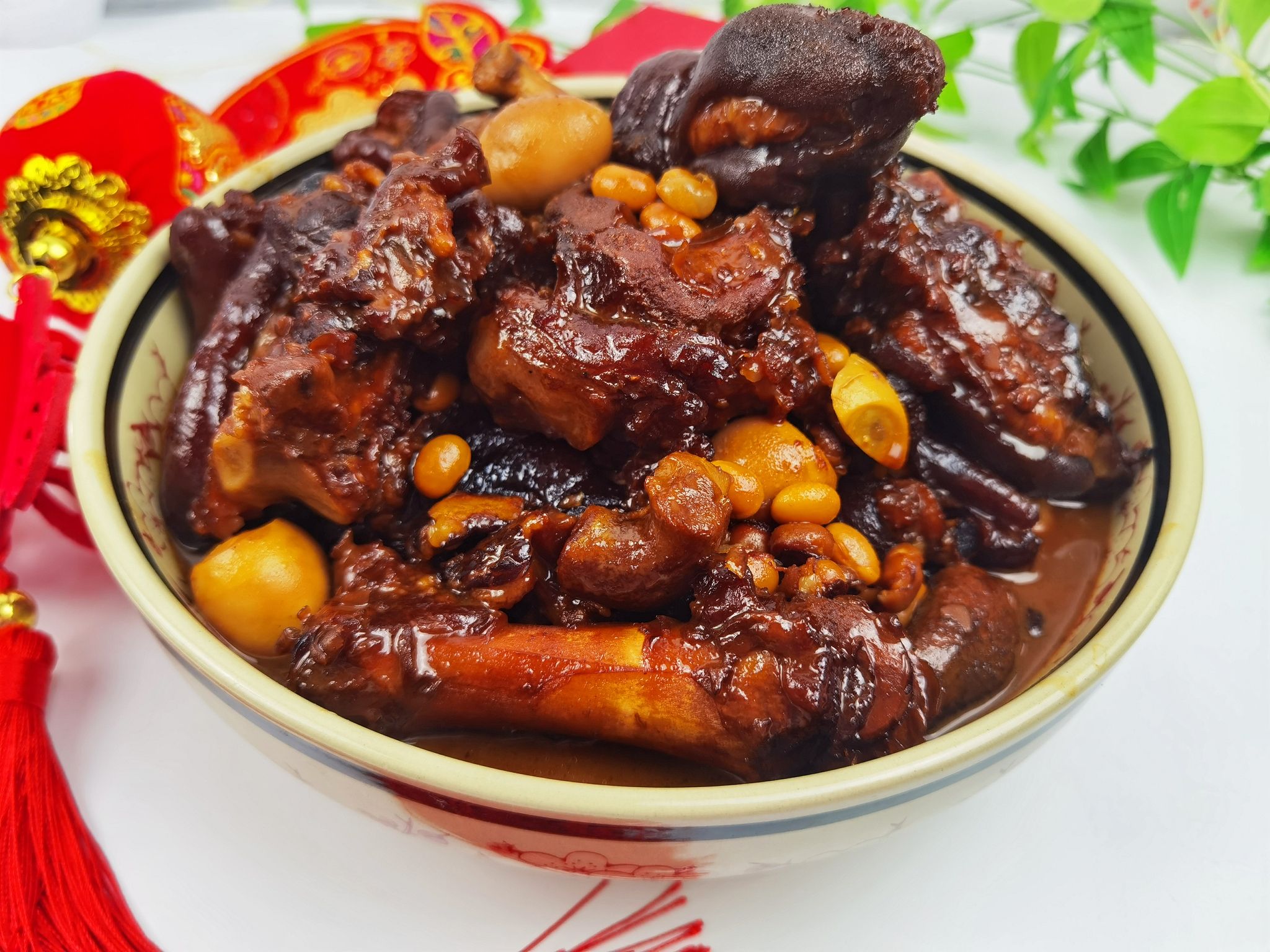 腐乳猪蹄-满满的胶原蛋白,软糯不油腻,入口即化的做法-咸鲜味炖菜谱-易网健康养生网 腐乳猪蹄-满满的胶原蛋白,软糯不油腻,入口即化的做法-咸鲜味炖菜谱