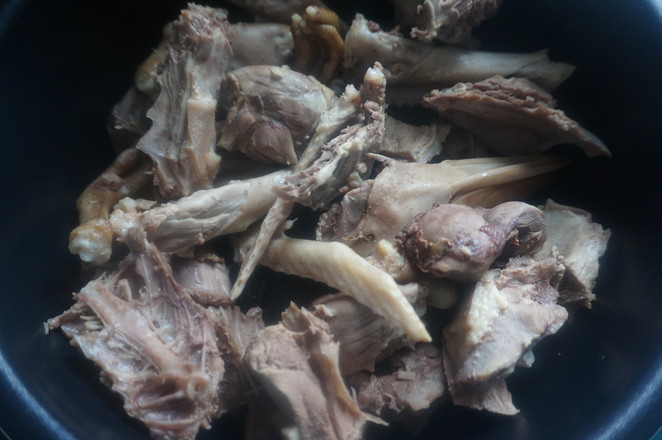 年菜必不可少の栗子烧板鸭，新的一年事业顺心就吃它的做法-咸鲜味炖菜谱