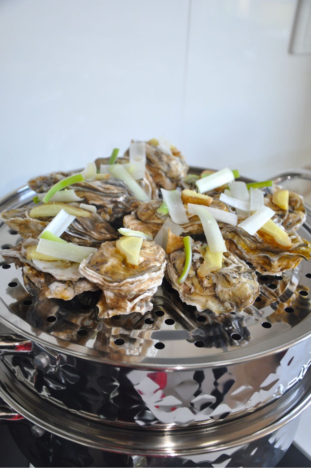 今日美食~白灼生蚝的做法-蒜香味蒸菜谱-易网健康养生网 今日美食~白灼生蚝的做法-蒜香味蒸菜谱