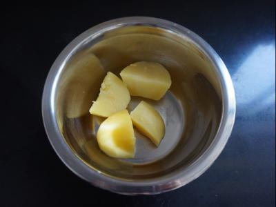 三步教你做出漂亮的虎皮鸡爪！一抿就化的做法-香辣味焖菜谱