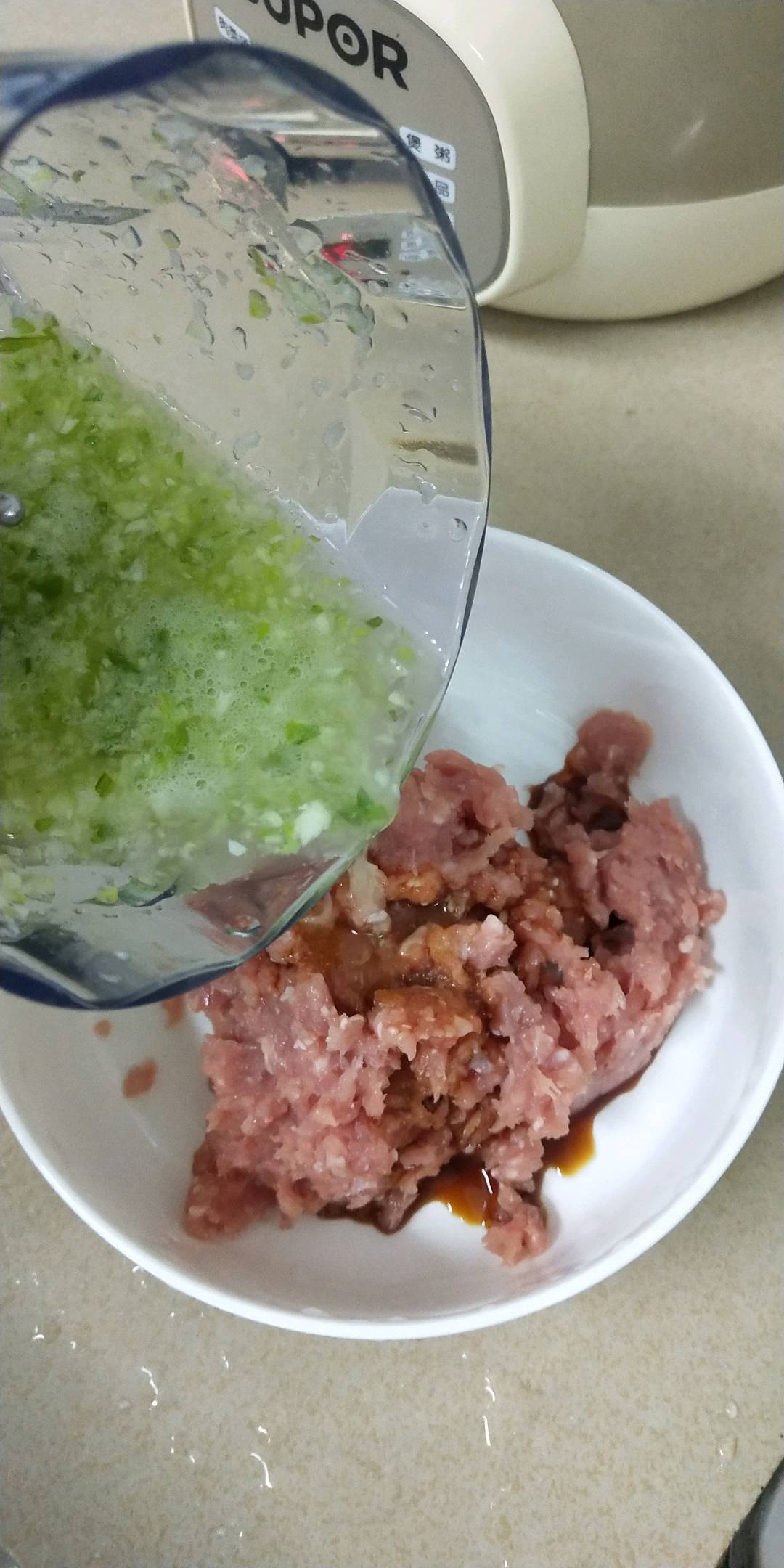 肉饼蒸蛋的做法-咸鲜味蒸菜谱-易网健康养生网 肉饼蒸蛋的做法-咸鲜味蒸菜谱