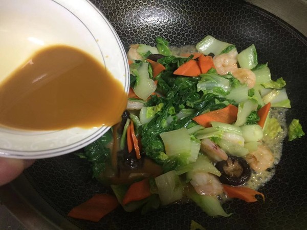 快菜炒虾仁的做法-咸鲜味炒菜谱
