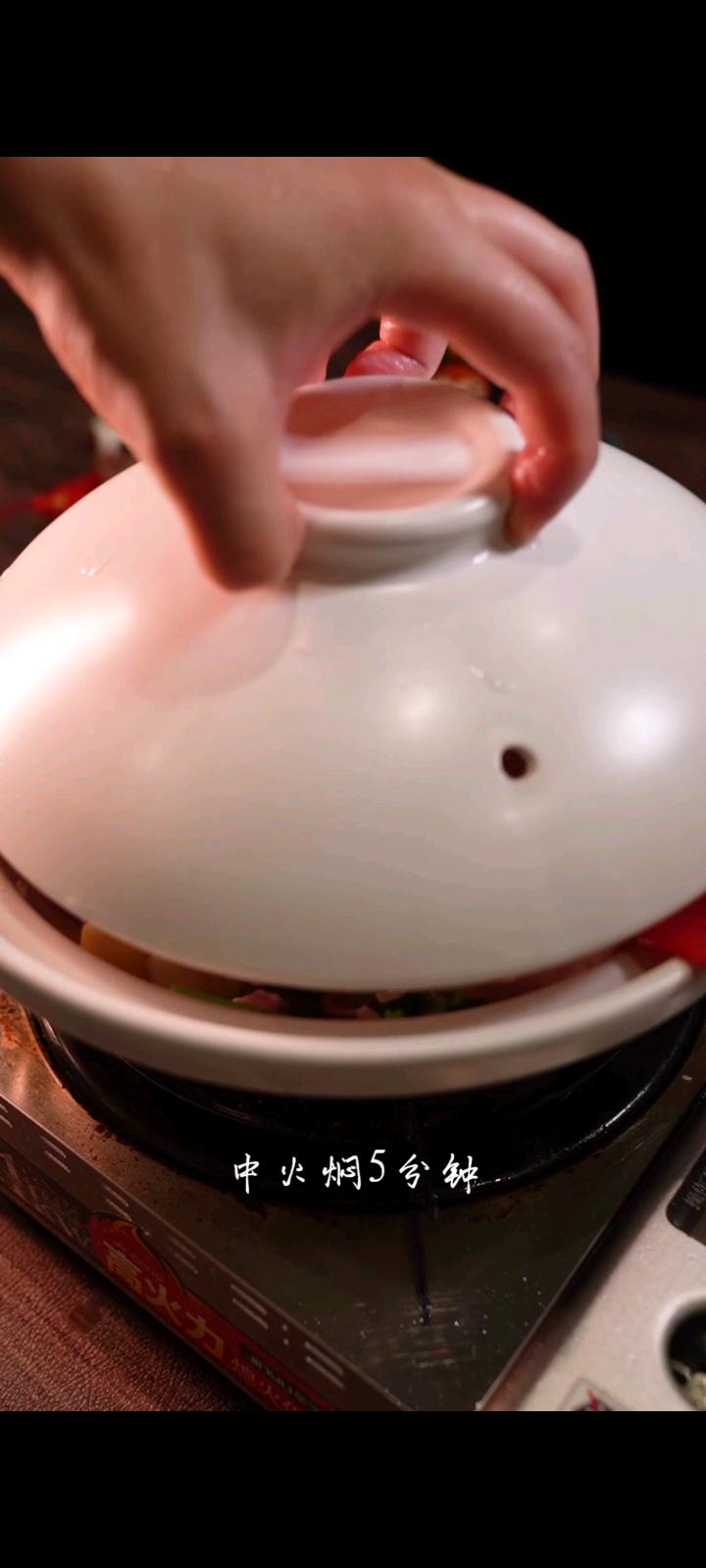 鲜嫩多汁东星斑，一上桌就拿捏住的做法-咸鲜味煲菜谱
