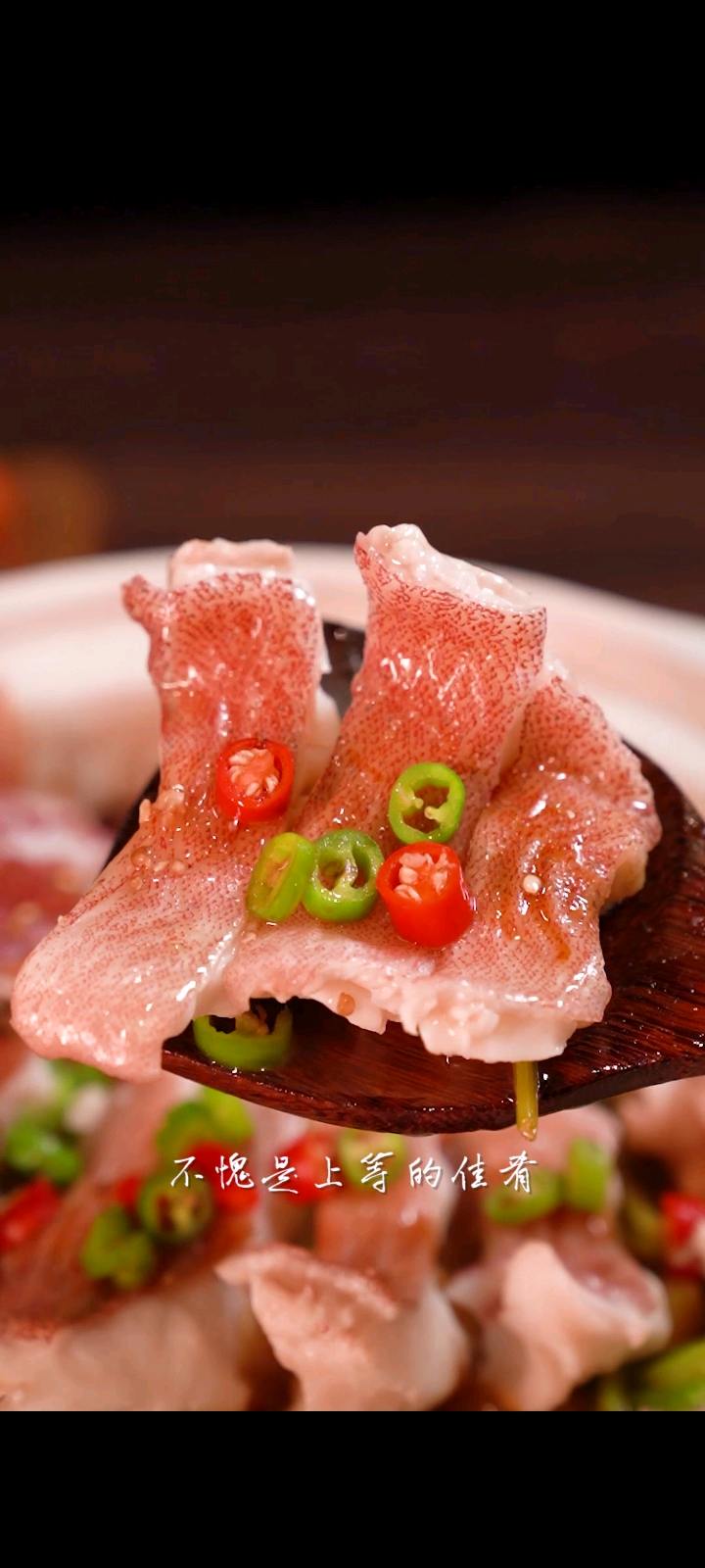 鲜嫩多汁东星斑，一上桌就拿捏住的做法-咸鲜味煲菜谱