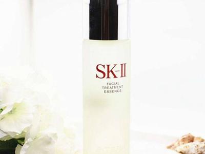 Sk2神仙水和小灯泡功效如何，保湿美白怎么使用