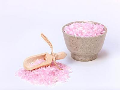 泡澡浴盐的正确使用方法是怎样的?浴盐泡澡有什么作用?