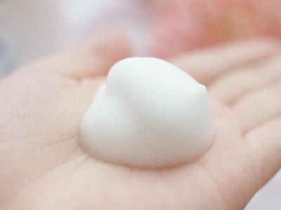洁面乳和洗面奶有什么区别？如何正确使用洁面产品