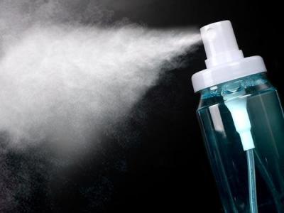 夏天在空调房如何避免皮肤干燥？5个方法有效补水
