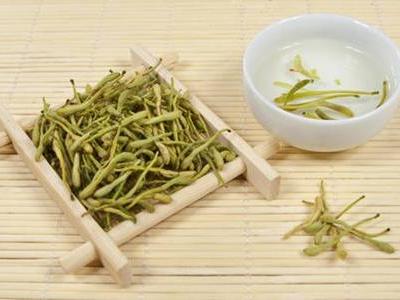 金银花的美容功效与作用，金银花泡水祛痘还你好皮肤