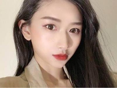 油性皮肤怎么改善，夏天出油多长痘的护肤方法
