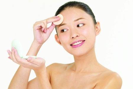 日常快速美白的方法，女性亮白皮肤的六个妙招
