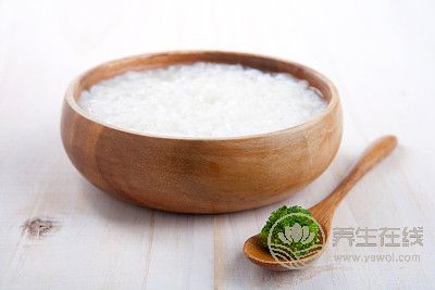 小暑节气过后，饮食清补宜午休