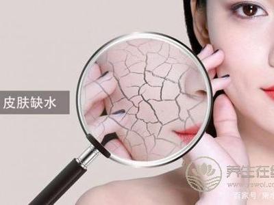 秋季皮肤为什么会过敏?秋季皮肤过敏有什么症状?