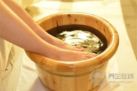 霜降如何养生?霜降缓解老寒腿的方法是什么?