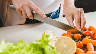 冬天保暖吃什么?4类食物温暖过冬天-易网健康<a href=http://www.bryss.cn/jkys/ target=_blank class=infotextkey>养生</a>网 冬天保暖吃什么?4类食物温暖过冬天