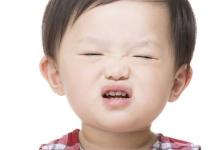 宝宝的眼睛 也需要父母的呵护