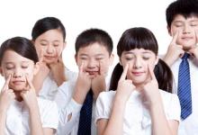 学生合理用眼 降低近视几率