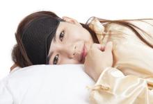 淡盐水敷眼有助缓解红眼病