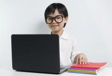 青少年近视眼要提防并发症