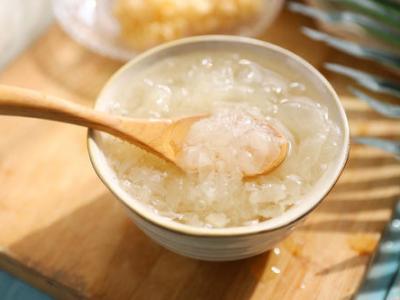 银耳泡久了会有毒吗