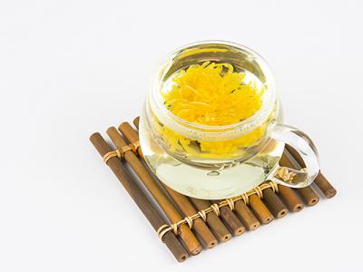 莲子心和什么搭配泡水喝最好 莲子心茶的最佳做法