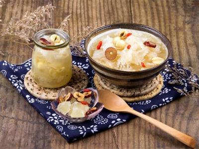 银耳怎么吃不加重湿气（四种银耳去湿气的食疗）