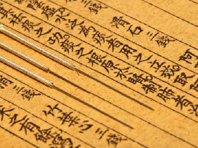 什么方法不吃药就能治疗咽炎? 2个中医按摩治疗咽炎的方法