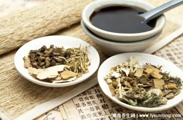 中药为啥过了7点不能喝，影响药物吸收/代谢(附服用最佳时间)