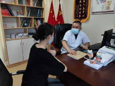 南宁中南甲状腺医院樊春聚医生：甲状腺结节偏爱哪些人？一旦查出，你该如何应对